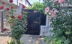 Emyra'S Holiday Rooms